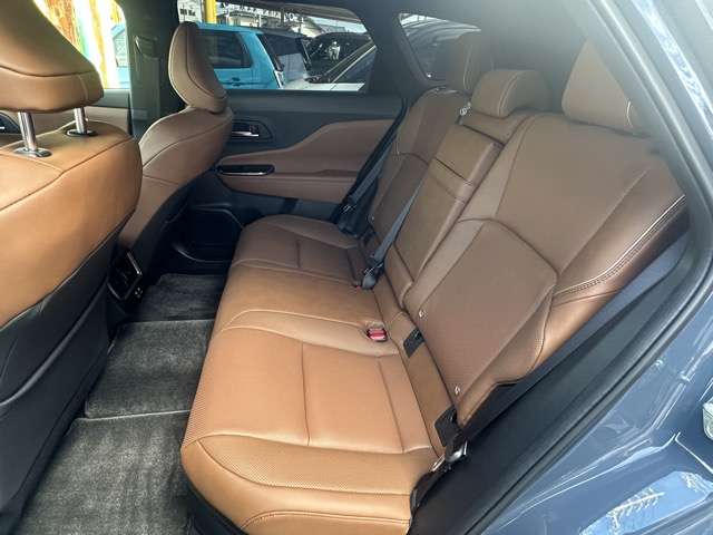 トヨタ クラウンエステート　ハイブリッド ２．５ Ｚ Ｅ－ＦＯＵＲ ４ＷＤ R7年 () 99