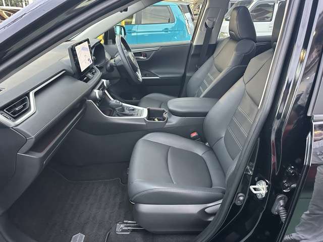 トヨタ ＲＡＶ４ ２．０ Ｇ Ｚパッケージ ４ＷＤ R6年 () 99