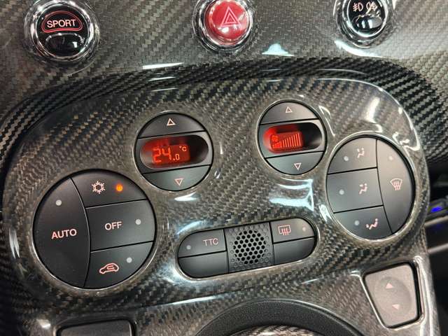 アバルト ６９５トリブートフェラーリ １．４ H24年 (東海) 99