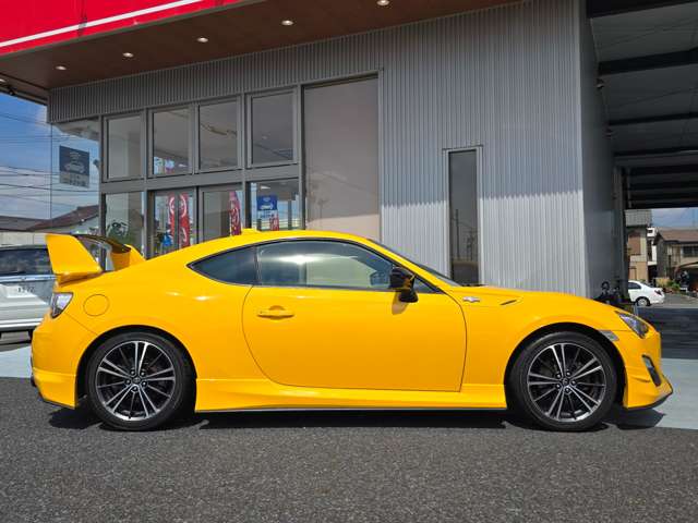 トヨタ ８６ ２．０ ＧＴ イエロー リミテッド エアロパッケージ H27年 (東海) 99
