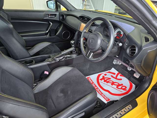 トヨタ ８６ ２．０ ＧＴ イエロー リミテッド エアロパッケージ H27年 (東海) 99