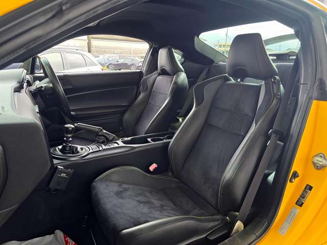 トヨタ ８６ ２．０ ＧＴ イエロー リミテッド エアロパッケージ H27年 (東海) 99