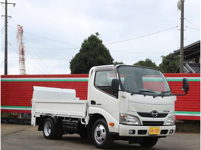 日野自動車 デュトロ ４．０ディーゼルターボ 平ボディ H26年 (関東) 99