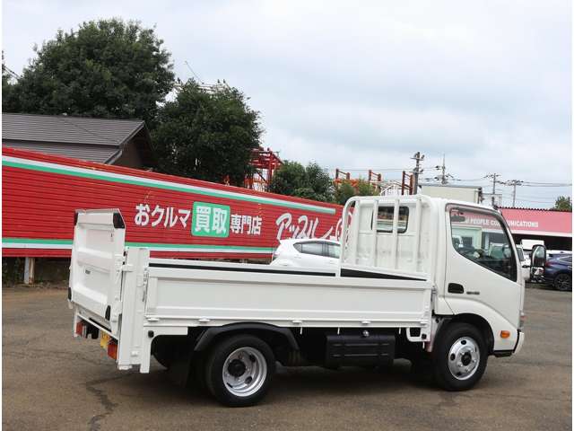 日野自動車 デュトロ ４．０ディーゼルターボ 平ボディ H26年 (関東) 99
