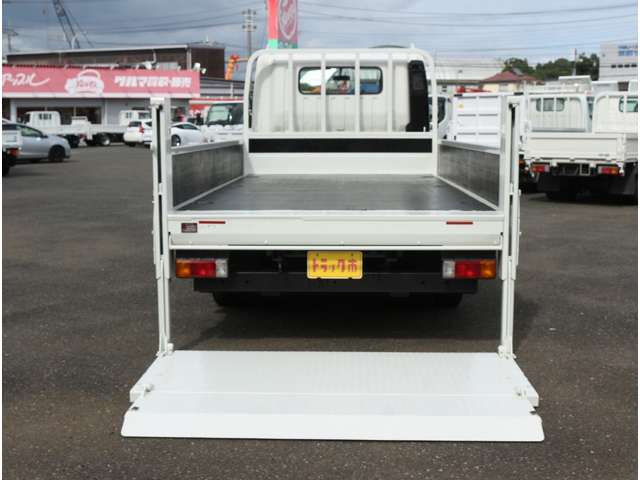 日野自動車 デュトロ ４．０ ワイド ロング 全低床 ディーゼルターボ H30年 (関東) 99