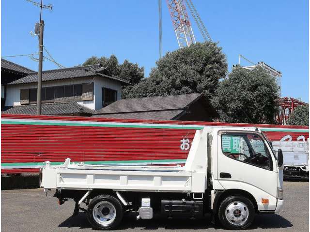 日野自動車 デュトロ ４．０ １０尺ダンプ フルジャストロー ディーゼルターボ ４ＷＤ H27年 (関東) 99
