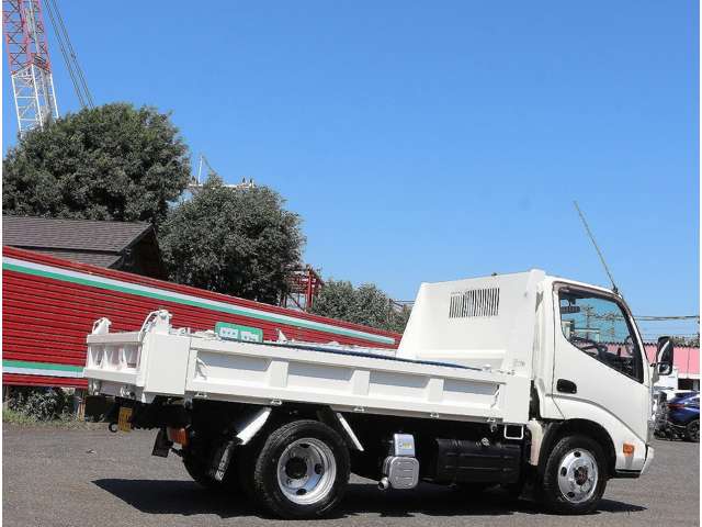 日野自動車 デュトロ ４．０ １０尺ダンプ フルジャストロー ディーゼルターボ ４ＷＤ H27年 (関東) 99