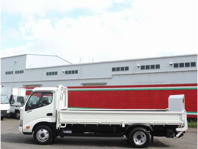 日野自動車 デュトロ ４．０ ロング フルジャストロー ディーゼルターボ ４ＷＤ H29年 (関東) 99