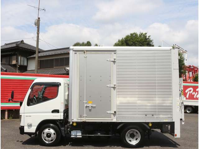 三菱フソウ キャンター ３．０ディーゼルターボ R5年 (関東) 99