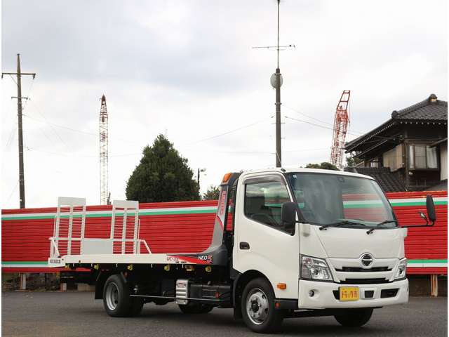 日野自動車 デュトロ ４．０ディーゼルターボ R5年 (関東) 99