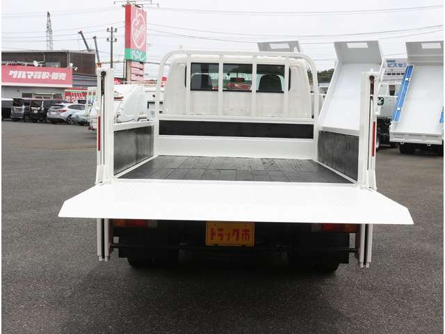 日野自動車 デュトロ ４．０ ダブルキャブ セミロング 高床 ディーゼルターボ ４ＷＤ H28年 (関東) 99