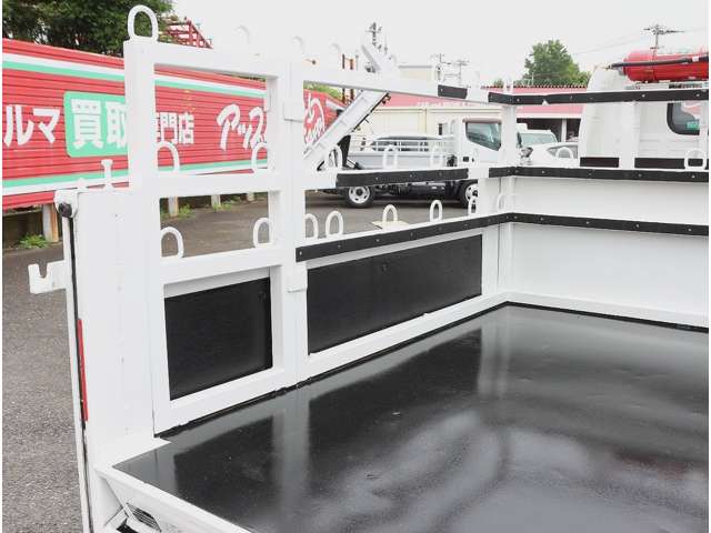 いすゞ エルフ ３．０ フルフラットロー ディーゼルターボ H27年 (関東) 99