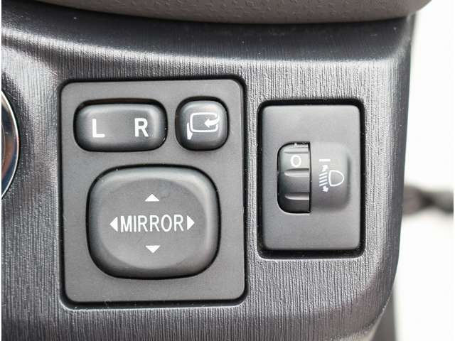 トヨタ ヴィッツ １．５ ＧＲＭＮターボ H25年 (関東) 99
