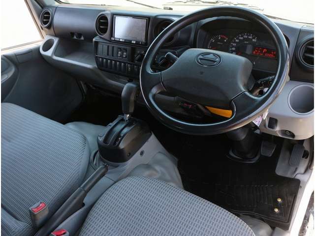 日野自動車 デュトロ ４．０ディーゼルターボ H29年 (関東) 99