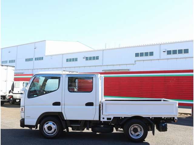 三菱フソウ キャンター ３．０ ダブルキャブ 全低床 ディーゼルターボ H27年 (関東) 99