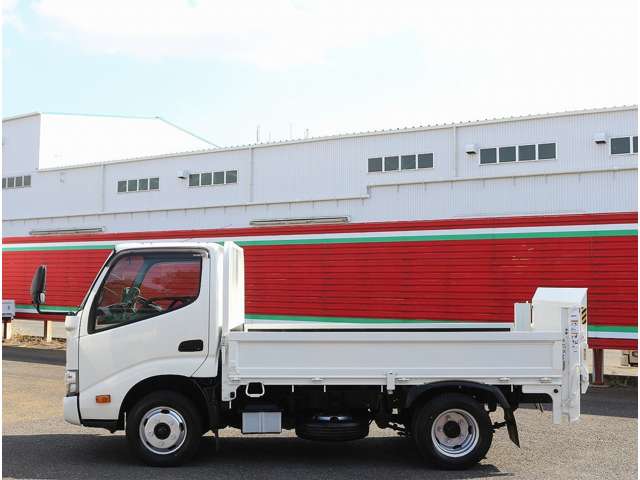 日野自動車 デュトロ ４．０ディーゼルターボ R1年 (関東) 99