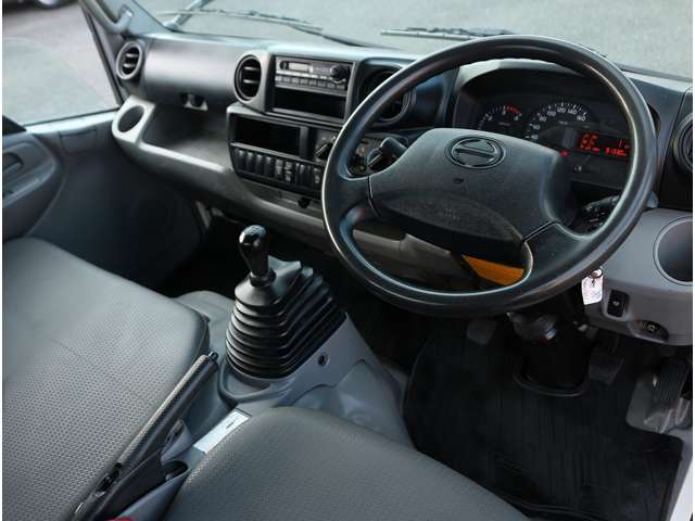 日野自動車 デュトロ ４．０ フルジャストロー ディーゼルターボ H24年 (関東) 99