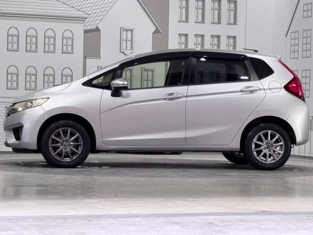 ホンダ フィット １．５ １５Ｘ ４ＷＤ H25年 (甲信越・北陸) 99
