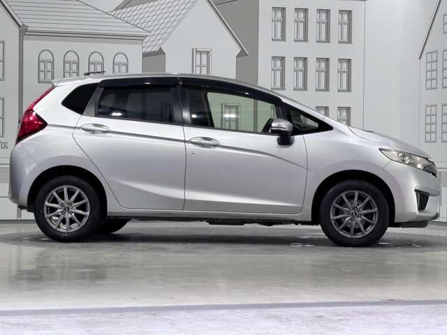 ホンダ フィット １．５ １５Ｘ ４ＷＤ H25年 (甲信越・北陸) 99