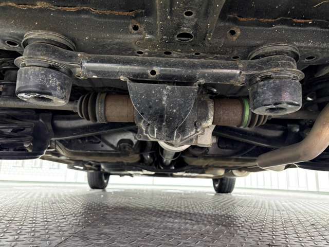 ホンダ フィット １．５ １５Ｘ ４ＷＤ H25年 (甲信越・北陸) 99