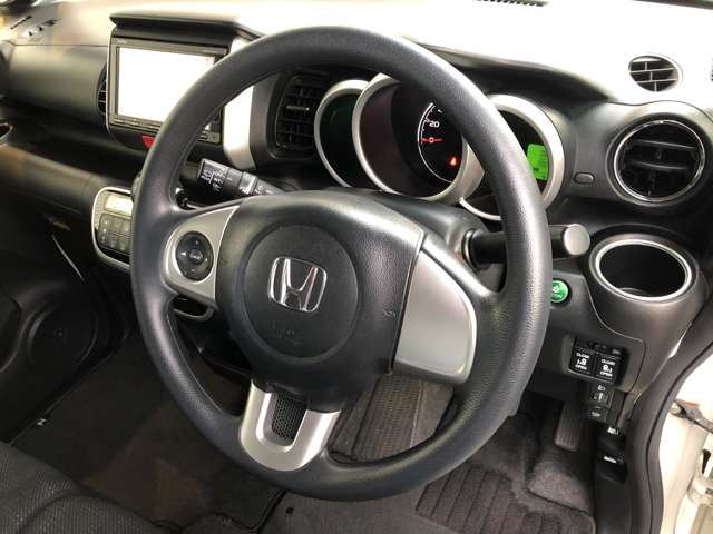 ホンダ Ｎ　ＢＯＸ ６６０ Ｇ ＳＳパッケージ H27年 (東海) 99