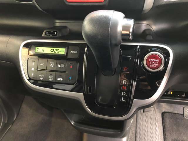 ホンダ Ｎ　ＢＯＸ ６６０ Ｇ ＳＳパッケージ H27年 (東海) 99