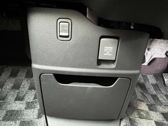 ホンダ Ｎ　ＢＯＸ カスタム ６６０ Ｇ Ｌ ターボ ホンダセンシング R1年 (東海) 99