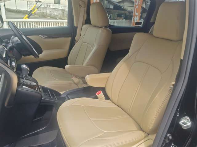 トヨタ ヴェルファイア ２．５ Ｘ ４ＷＤ R1年 (東海) 99