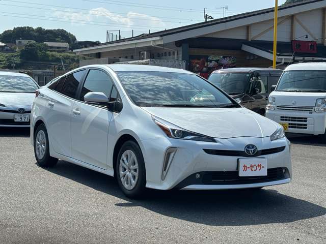 トヨタ プリウス １．８ Ｓ セーフティ プラスＩＩ R4年 (九州・沖縄) 99