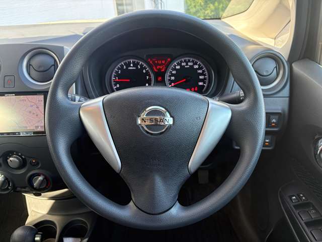 日産 ノート １．２ Ｘ H28年 () 99