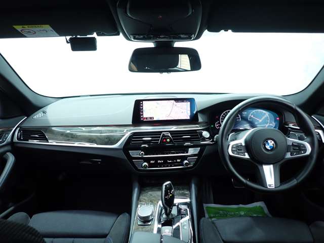 ＢＭＷ ５シリーズ ５２３ｉ　Ｍスポーツ R1年 (九州・沖縄) 99
