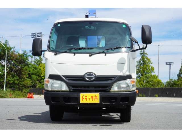 日野自動車 デュトロ ３Ｔ H24年 (近畿) 99
