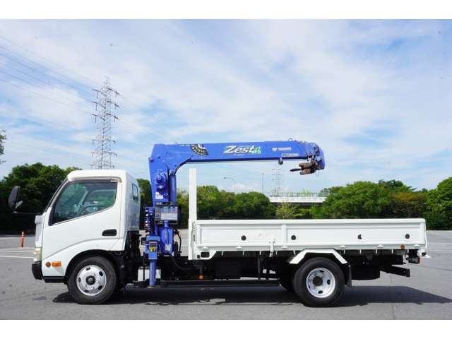 日野自動車 デュトロ ３Ｔ H24年 (近畿) 99