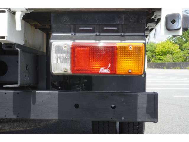 日野自動車 デュトロ ３Ｔ H24年 (近畿) 99