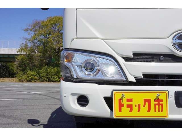 日野自動車 デュトロ ２Ｔ R6年 (近畿) 99