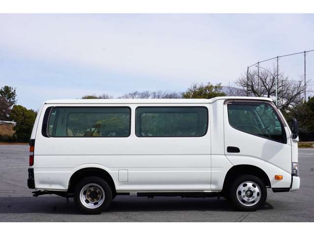 トヨタ ダイナルートバン ３．０ 超低床 ディーゼルターボ R3年 (近畿) 99