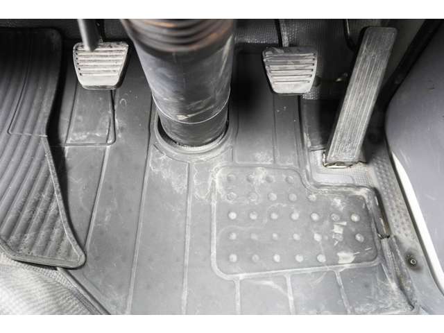 日産 アトラス １．５５Ｔ R2年 (近畿) 99