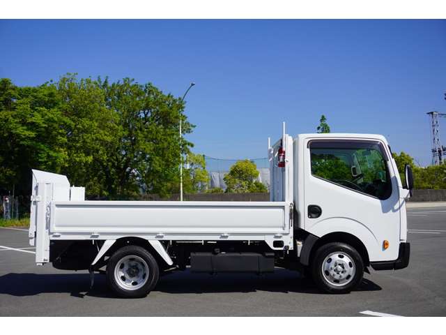 日産 アトラス １．４Ｔ H26年 (近畿) 99