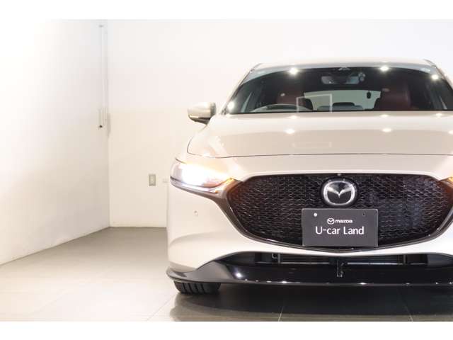 マツダ ＭＡＺＤＡ３　ファストバック ２．０ ２０Ｓ バーガンディ セレクション R4年 (近畿) 99