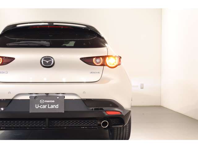 マツダ ＭＡＺＤＡ３　ファストバック ２．０ ２０Ｓ バーガンディ セレクション R4年 (近畿) 99