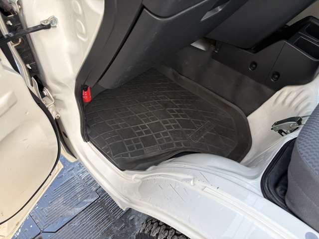 ダイハツ ハイゼットトラック ６６０ エクストラ ３方開 ４ＷＤ H26年 () 99