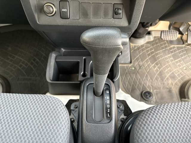 ダイハツ ハイゼットトラック ６６０ エクストラ ３方開 ４ＷＤ H26年 () 99
