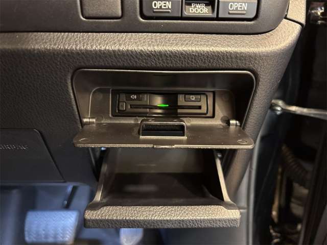トヨタ ヴォクシー ２．０ ＺＳ H29年 (近畿) 99