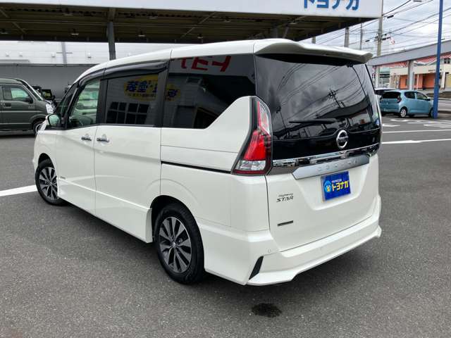日産 セレナ ２．０ ハイウェイスター Ｖ R1年 () 99