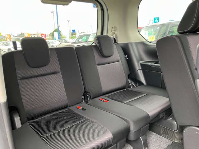 日産 セレナ ２．０ ハイウェイスター Ｖ R1年 () 99