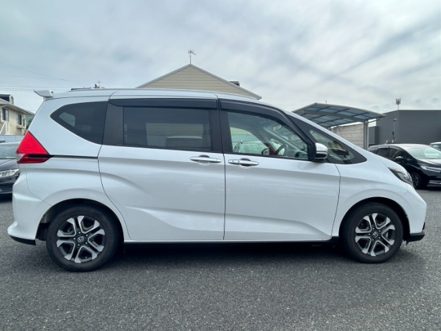 ホンダ フリード＋　ハイブリッド １．５ ハイブリッド クロスター R5年 (九州・沖縄) 99