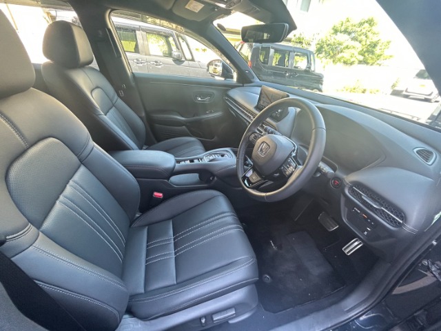 ホンダ ＺＲ－Ｖ ２．０ Ｅ：ＨＥＶ Ｚ ブラックスタイル R7年 (九州・沖縄) 99