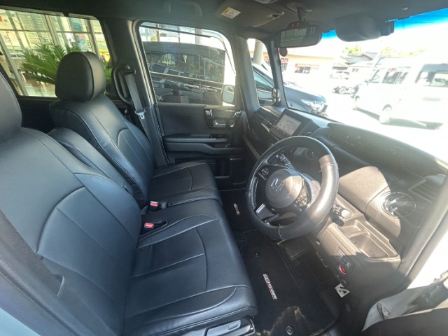 ホンダ Ｎ　ＢＯＸ カスタム ６６０ Ｌ ターボ R4年 (九州・沖縄) 99