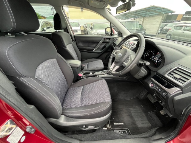 スバル フォレスター ２．０Ｉ－Ｌ アイサイト ４ＷＤ H29年 (九州・沖縄) 99