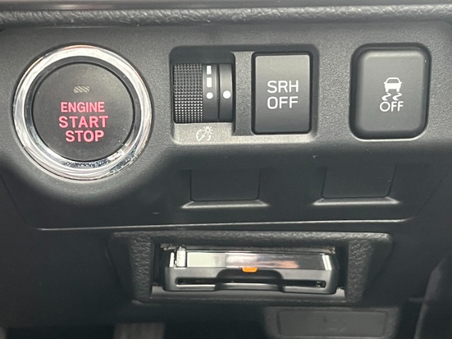 スバル フォレスター ２．０Ｉ－Ｌ アイサイト ４ＷＤ H29年 (九州・沖縄) 99